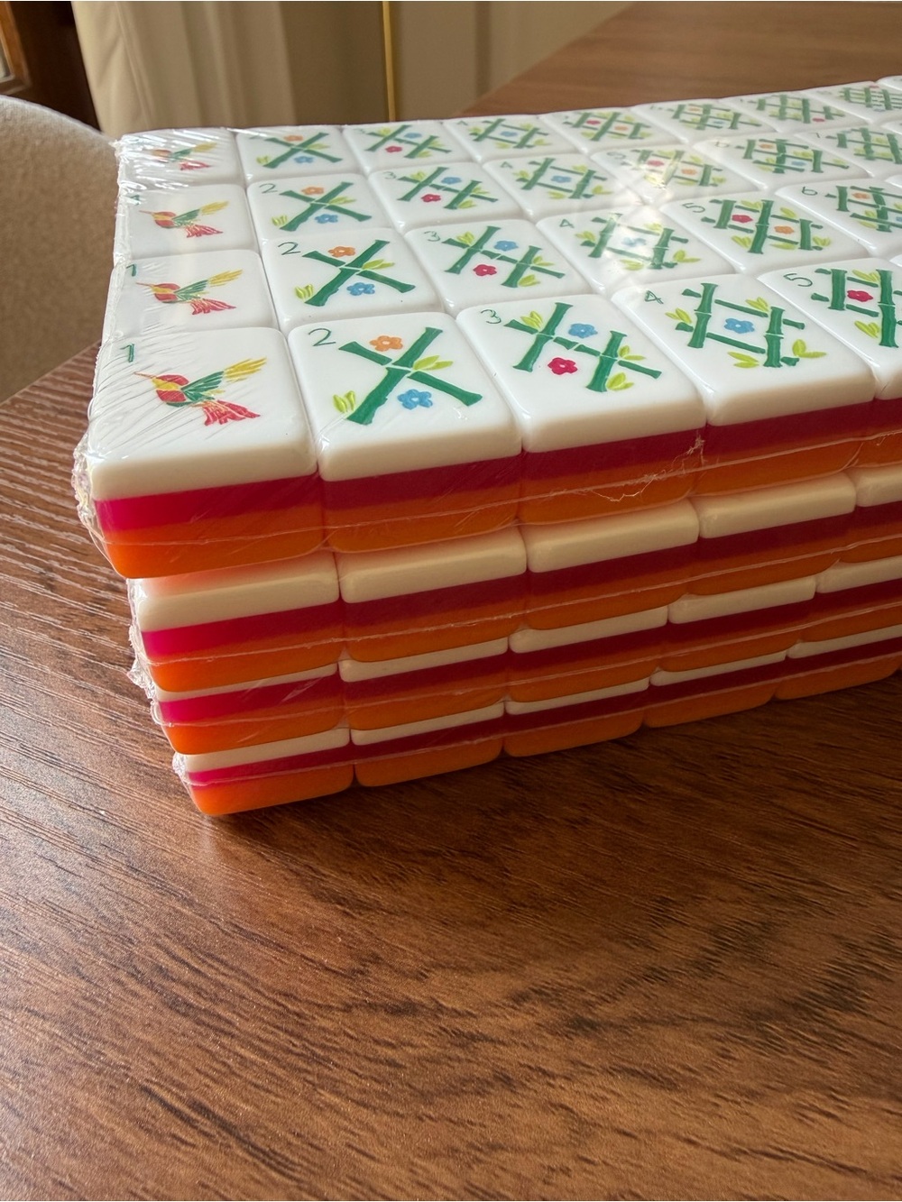 NEW American Mahjong 4 Layer Tile Set — White Tiles with Orange Backs and Pink - Picture 2 of 9